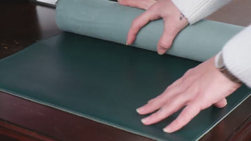 Premium Leather Desk Mat, 2.6 mm Vegetable Tanned Leather Custom Desk Blotter, Personalized Office Desk Pad, Desk Accessories, Emerald Green