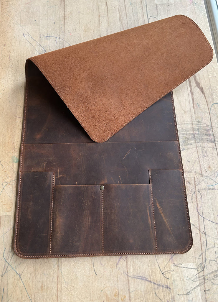 Handmade Leather Sofa Armrest Organizer: Couch Caddy with 5 pockets for Magazines, Tablets, Remotes