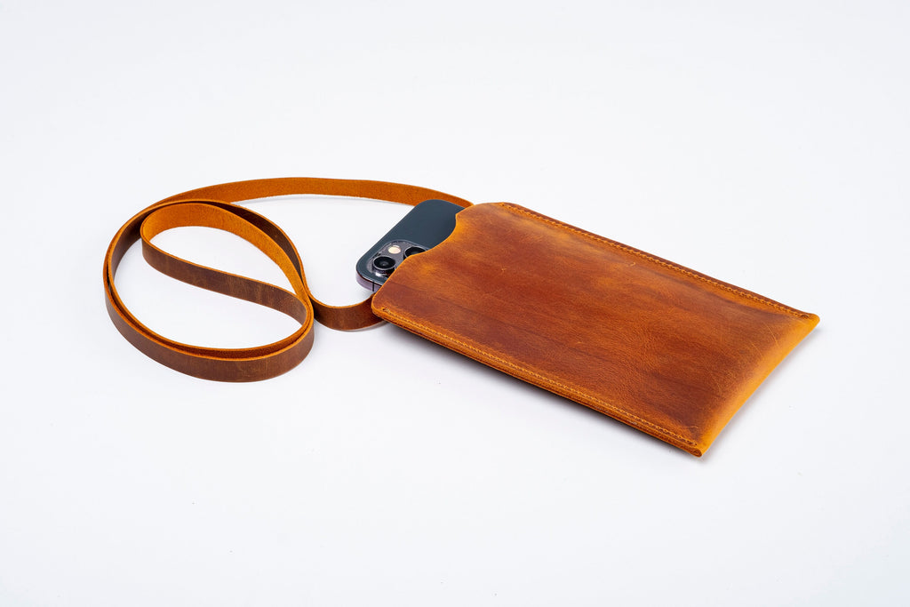 Distressed Leather iPhone Case, Handmade Smartphone Bag, Custom Mobile Crossbody, Mobile Mini Case, iPhone Travel Case, Camel