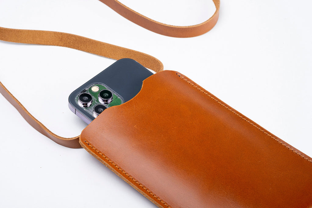 Leather iPhone Case, Handmade Smartphone Bag, Custom Mobile Crossbody, Mobile Mini Case, iPhone Travel Case, Light Tobacco