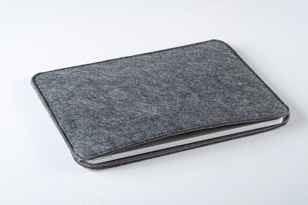 Handmade Felt Laptop Sleeve: Protective Case for MacBook