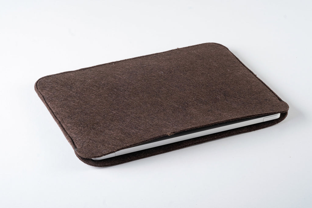Handmade Felt Laptop Sleeve: Protective Case for MacBook