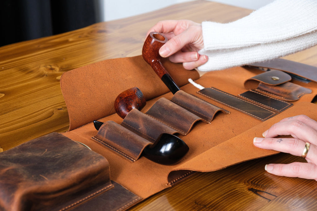 Handmade Leather 4-Pipe Rollup Pouch Set: Tobacco Storage & Stand