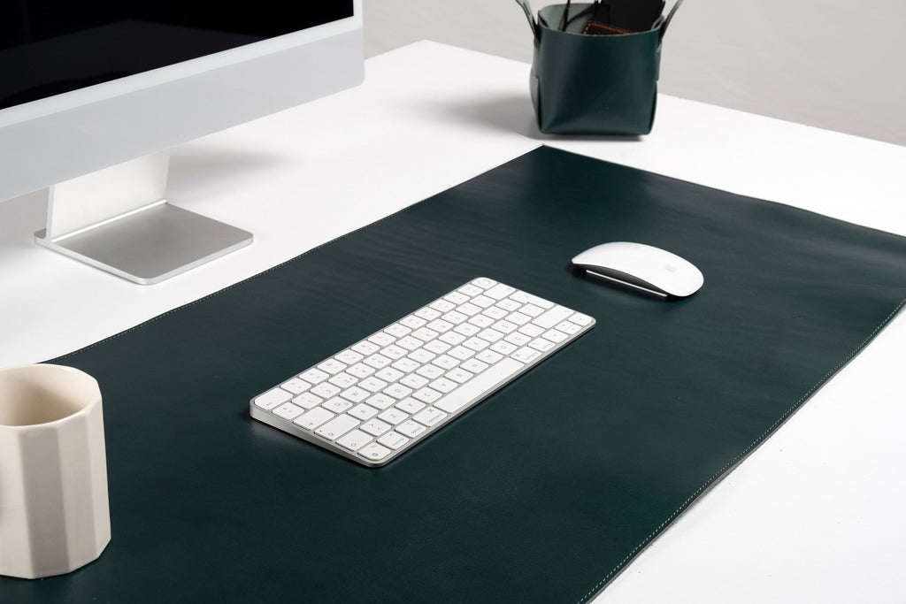 Premium Leather Green Desk Mat: Handmade Luxury 2.4mm Vegetable Tanned Desk Blotter