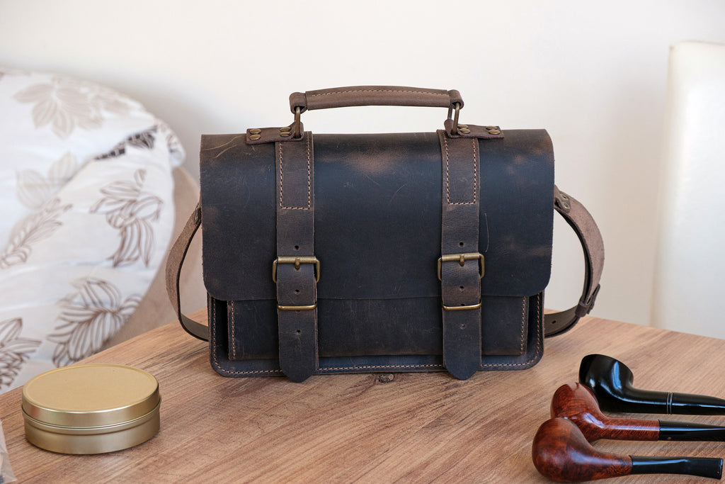 Distressed Leather 12-Pipe Messenger Bag: Handmade Shoulder Bag
