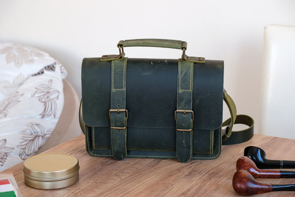 Distressed Leather 6-Pipe Messenger Bag: Handmade Tobacco Shoulder Bag