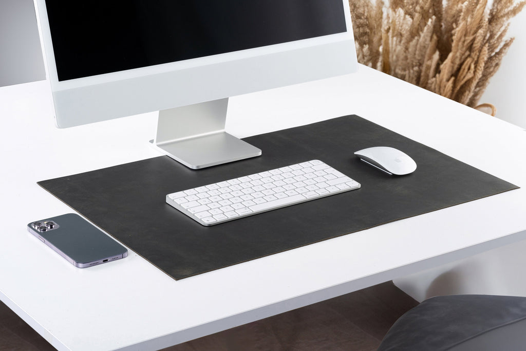 Crazy Horse Leather Desk Mat: Handmade 1.5 mm Distressed Desk Blotters