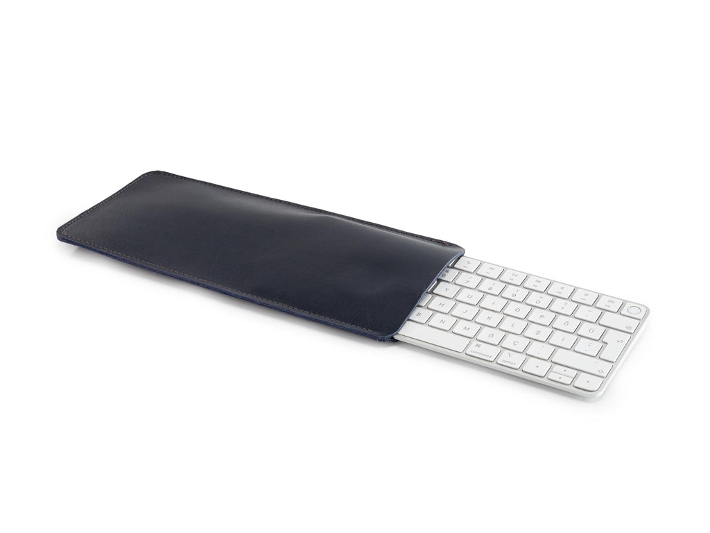 Handmade Vegetable Tanned Leather Keyboard Sleeve: Luxury Cover
