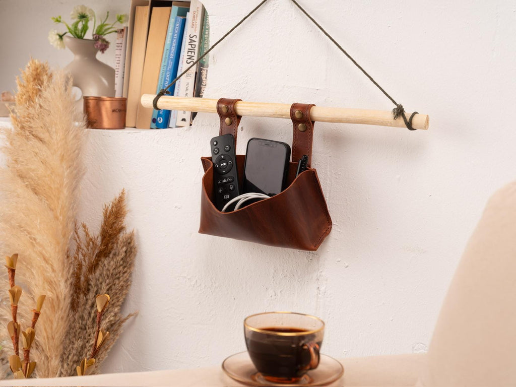 Leather Mini Accessories Rack: Living Room Minimalist Organizer for Phones, Keys & Accessories