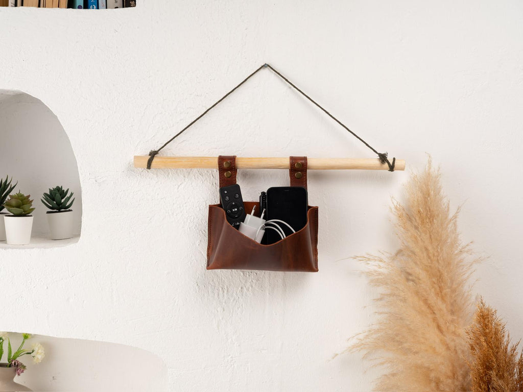 Leather Mini Accessories Rack: Living Room Minimalist Organizer for Phones, Keys & Accessories