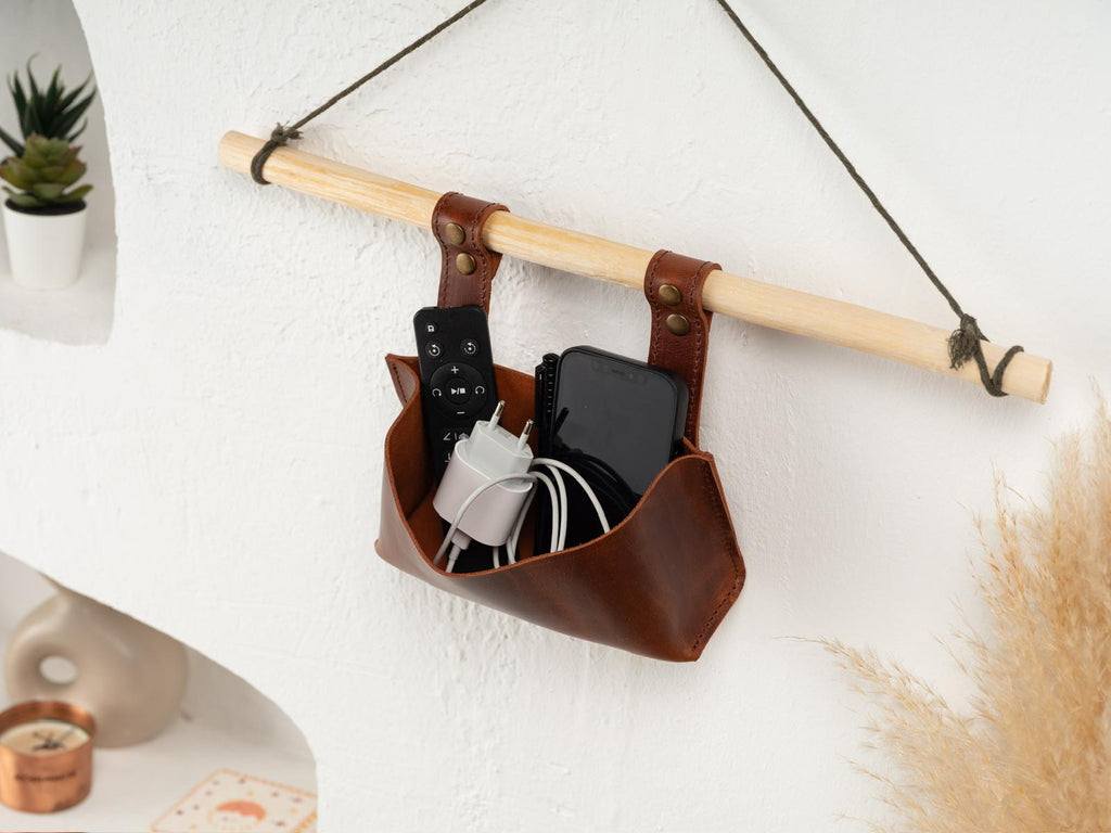 Leather Mini Accessories Rack: Living Room Minimalist Organizer for Phones, Keys & Accessories