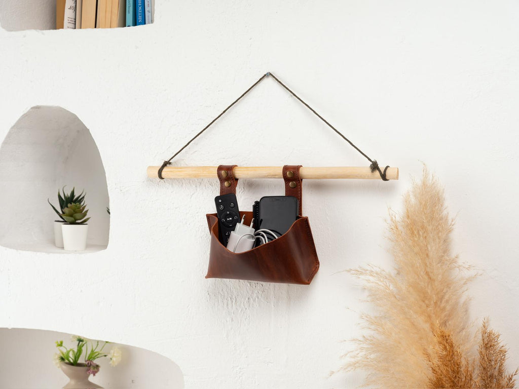 Leather Mini Accessories Rack: Living Room Minimalist Organizer for Phones, Keys & Accessories