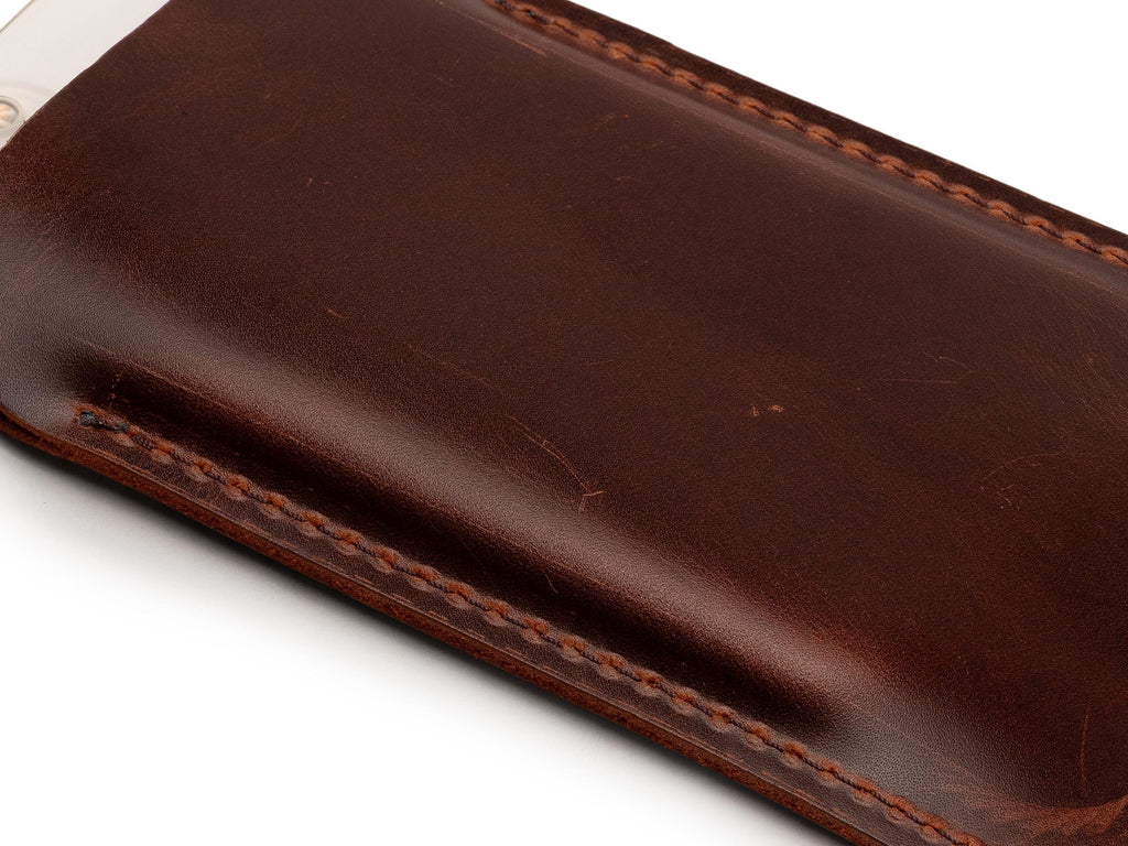 Premium Leather iPhone Pro Max Sleeve: Handmade 2.2 mm Luxury Case For iPhone Pro Max 14/15/16/17 - Customizable - Dublin Chestnut